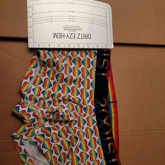 Pride trunks - Picture 2 of 6